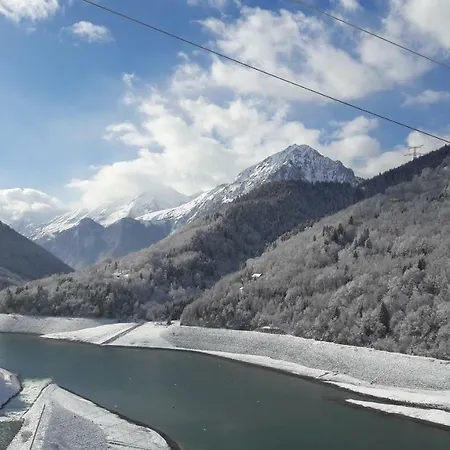Chalet Du Lac - *